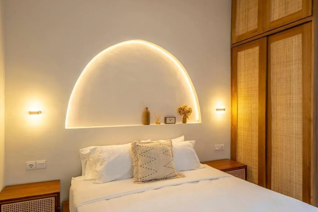 Modern 2-Bedroom Private Pool Villa With Sunken Lounge Kerobokan